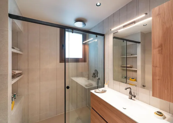 Vilă Estate Irianna 4 Bedroom Private Pool & 2 Bedroom Rhodes *