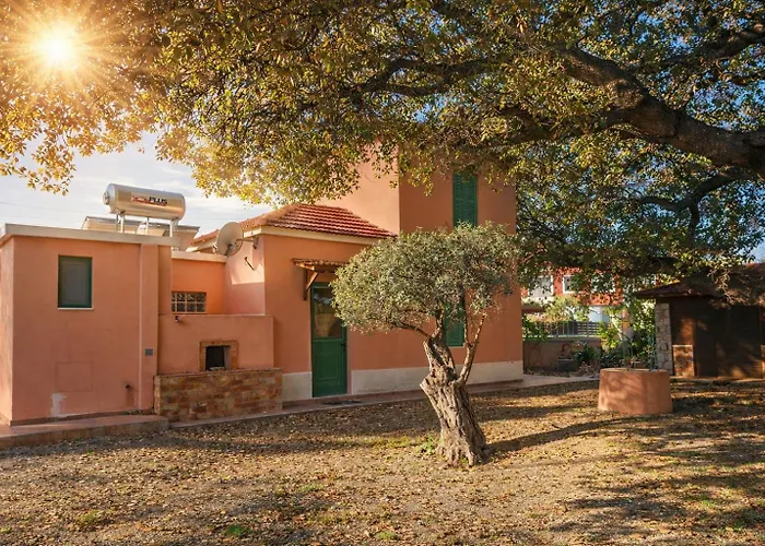 Estate Irianna 4 Bedroom Private Pool & 2 Bedroom Rhodes *