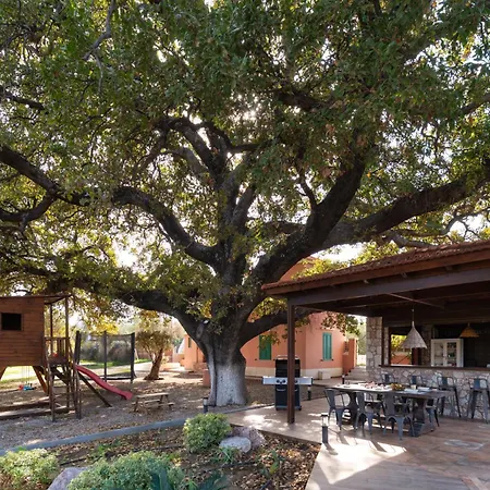 Estate Irianna 4 Bedroom Private Pool & 2 Bedroom Rhodes